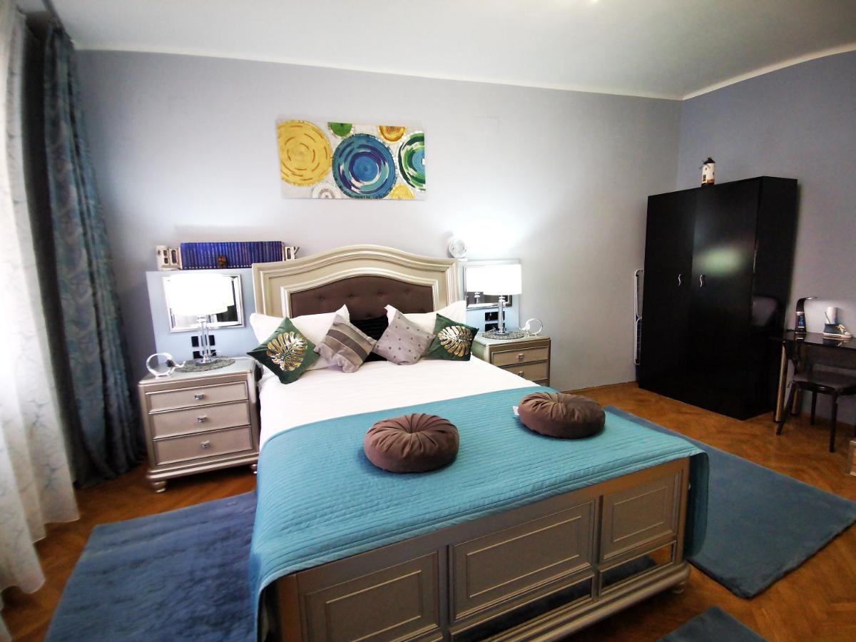 Apartament Sabrina Central บราชอฟ ภายนอก รูปภาพ